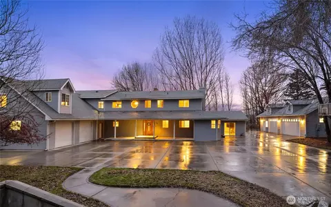 709 S Matthews Rd, Ellensburg, WA 98926