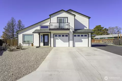 326 N Clark Rd, Moses Lake, WA 98837