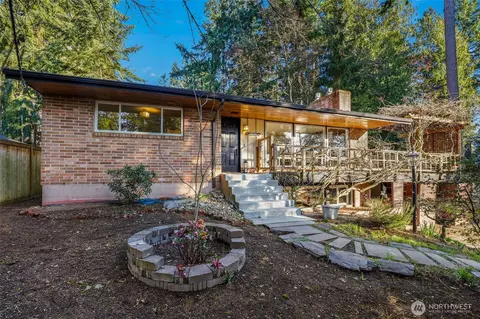 20324 8th Ave NW, Shoreline, WA 98177