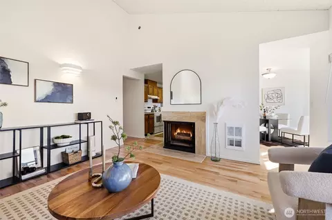 1965 12th Ave W #403, Seattle, WA 98119