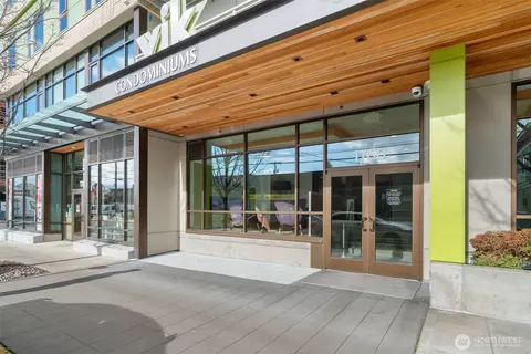 1760 NW 56th St #322, Seattle, WA 98107