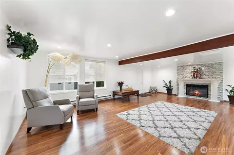 Living - 10107 Meridian Ave, Everett, WA 98208 photo 2 of 3