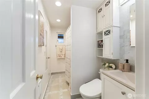 Bath - 10107 Meridian Ave, Everett, WA 98208 photo 3 of 3