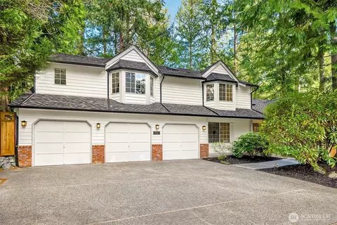 2048 213th Ave NE, Sammamish, WA 98074