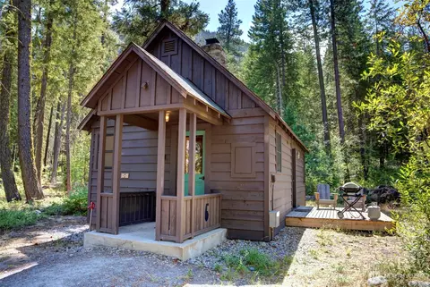 17798 A Hwy 20 #C-5, Mazama, WA 98833
