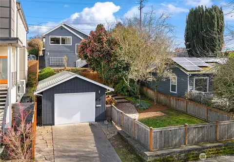 4432 40th Ave SW, Seattle, WA 98116