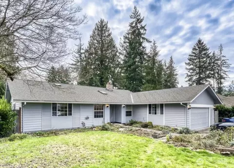 16717 NE 18th St, Bellevue, WA 98008