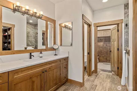Bath - 291 Ruby King Loop, Cle Elum, WA 98922 photo 1 of 4