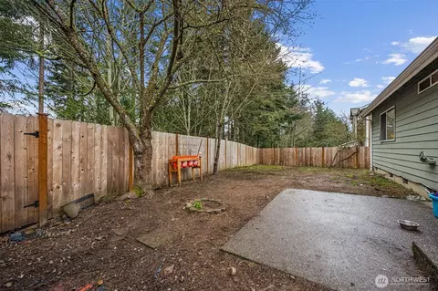 Exterior - 20518 190th Ave E, Orting, WA 98360 photo 3 of 4