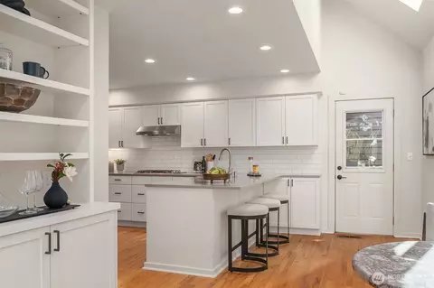 2706 E Helen St #C, Seattle, WA 98112 photo 17