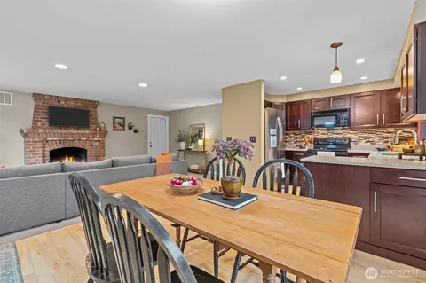 Dining - 624 217th St SW, Bothell, WA 98021 photo 3 of 3