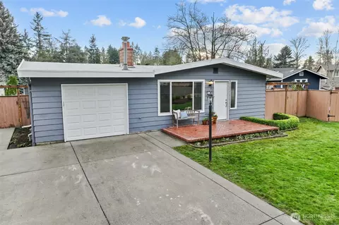 Exterior - 624 217th St SW, Bothell, WA 98021 photo 2 of 11