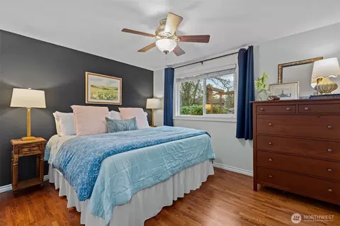 Bedroom - 624 217th St SW, Bothell, WA 98021 photo 1 of 7