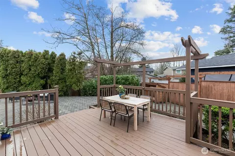 Exterior - 624 217th St SW, Bothell, WA 98021 photo 10 of 11