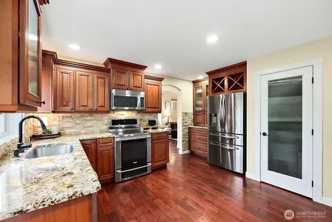 Kitchen - 1213 Williams Ct NW, Orting, WA 98360 photo 5 of 5