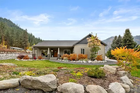 11709 Pear Tree Ct, Leavenworth, WA 98826