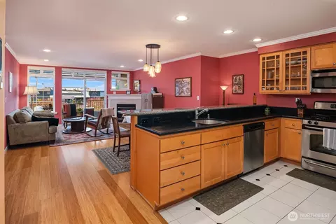 6042 Seaview Ave NW #203, Seattle, WA 98107