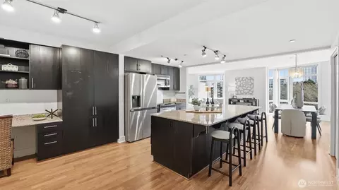 699 John St #420, Seattle, WA 98109