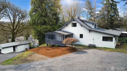 1316 SE 7th St, Puyallup, WA 98372