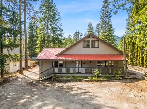 21823 Colt Rd, Leavenworth, WA 98826