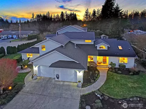 5005 109th St NE #ABC, Marysville, WA 98271