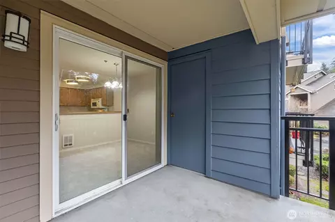 Exterior - 19404 Bothell Way NE #B202, Bothell, WA 98011 photo 4 of 7