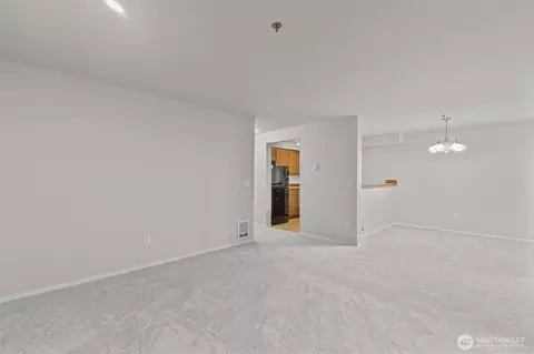 Living - 19404 Bothell Way NE #B202, Bothell, WA 98011 photo 4 of 8