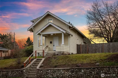 7025 S Warner St, Tacoma, WA 98409