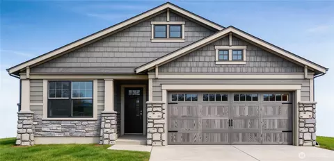 212 Shannon Lewis Ln, Winlock, WA 98596