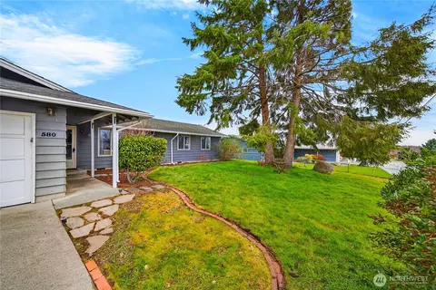 580 SW 3rd Ave, Oak Harbor, WA 98277