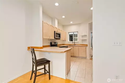 Kitchen - 22619 4th Ave W #3-103, Bothell, WA 98021 photo 1 of 6