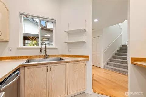 Kitchen - 22619 4th Ave W #3-103, Bothell, WA 98021 photo 6 of 6