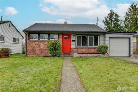 9320 31st Pl SW, Seattle, WA 98126