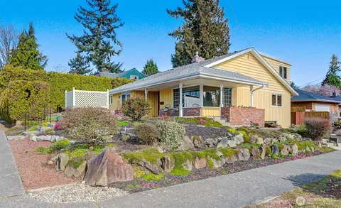 8900 2nd Ave NE, Seattle, WA 98115