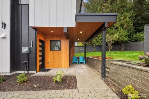 9692 51st Ave S, Seattle, WA 98118