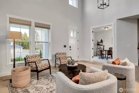 Entry Way - 12143 NE 170th Pl, Bothell, WA 98011 photo 1 of 2