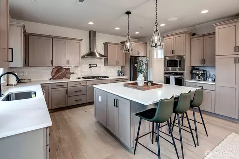 Kitchen - 12143 NE 170th Pl, Bothell, WA 98011 photo 2 of 5