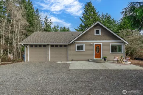 4414 Chrisella Rd E, Edgewood, WA 98372