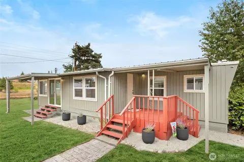 8915 Wilkensen Rd SE #3, Yelm, WA 98597