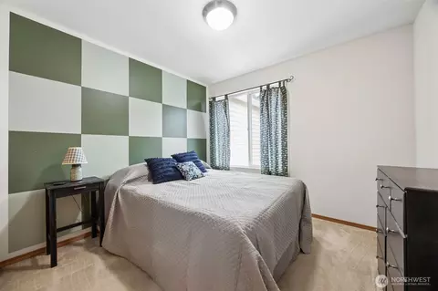 Bedroom - 206 Lane Blvd NW, Orting, WA 98360 photo 1 of 4
