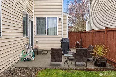 Exterior - 206 Lane Blvd NW, Orting, WA 98360 photo 3 of 4