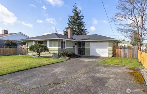 6028 S Prospect St, Tacoma, WA 98409