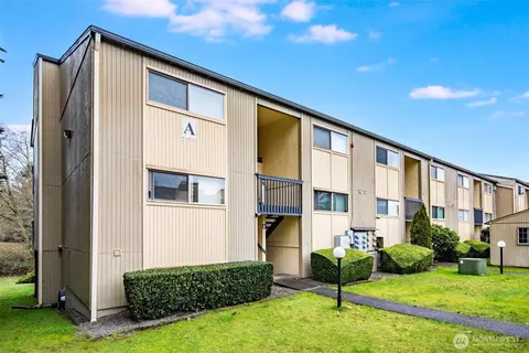 31003 14th Ave S #A12, Federal Way, WA 98003