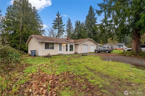 10221 10223 146th St E #10221, Puyallup, WA 98374