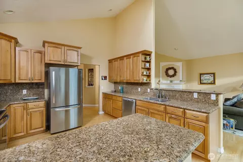 Kitchen - 131 Buckhorn Rd, Sequim, WA 98382 photo 4 of 5