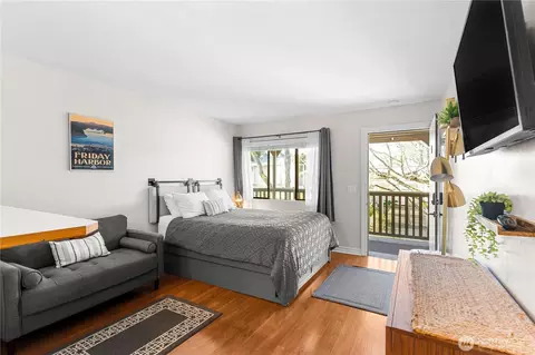 250 Tucker Ave #4, Friday Harbor, WA 98250