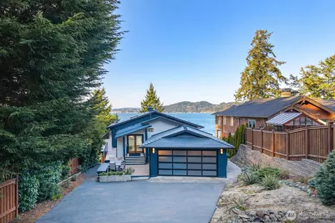 13884 Polaris Point Ln, Anacortes, WA 98221