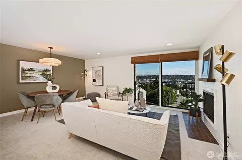 3710 25th Pl W #405, Seattle, WA 98199