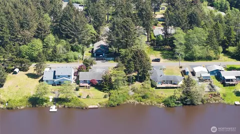 743 Copalis Ave NE, Ocean Shores, WA 98569