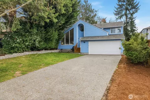 19532 135th Ave SE, Renton, WA 98058